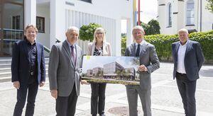 Bezirkshauptmannschaft Salzburg-Umgebung Seekirchen am Wallersee Modell 2020.jpg