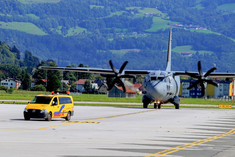 Datei:EU Gipfel Flugzeuge Litauen.jpg