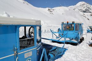 Großglockner Hochalpenstraße Schneeräumung 2021 92.jpg
