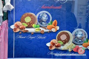 2025 09 15 Mango Mozartkugeln Getreidegasse.jpg