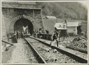 Eisenbahntunnel Taxenbach 1928 05.jpg