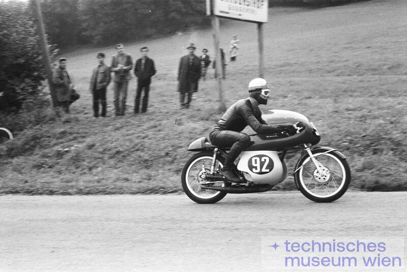 Datei:Gaisbergrennen 1967 Manfred Magnus.jpg