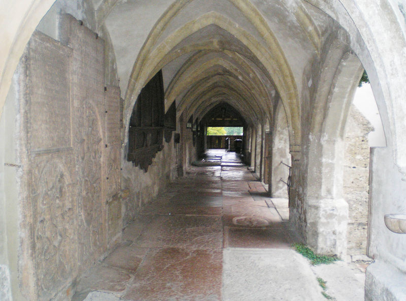 Datei:Kreuzgang i. Laufen P8290007.jpg