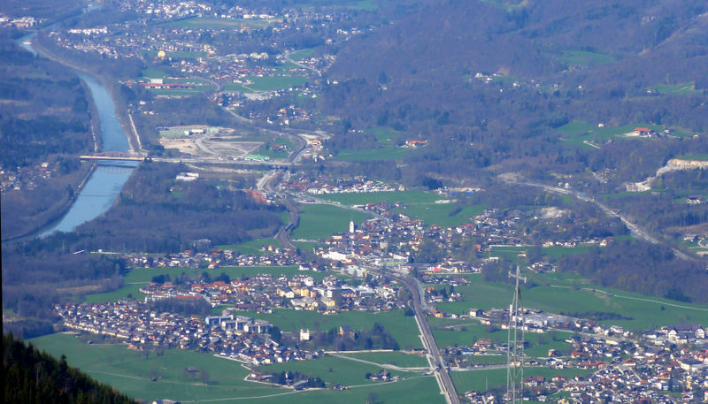 Datei:Puch, Ansicht vom Roßfeld.jpg