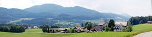 Ausblick von der Thalgauegger Kirche aus.jpg