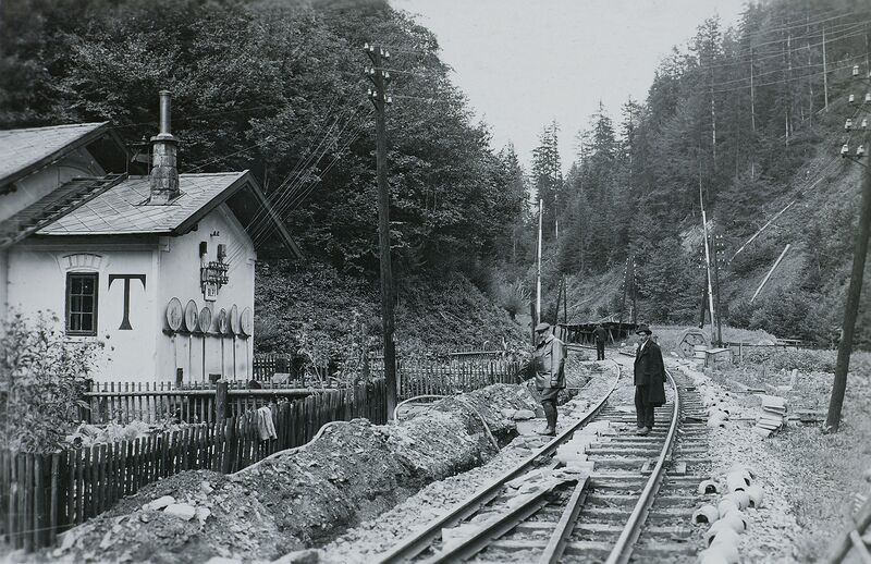 Datei:Hüttau Ennstalbahn Kabelverlegung 1928.jpg