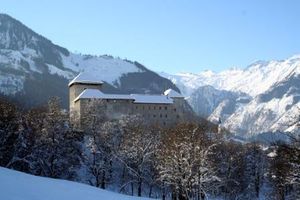Burg Kaprun.jpg