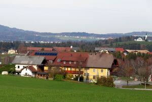 Gasthaus Neuhofen, Südansicht.jpg
