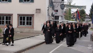 Kopftuchgruppe Thalgau, Erntedankfest 2012.jpg