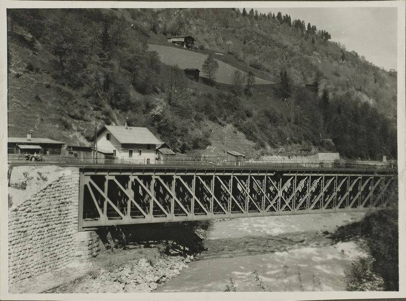 Datei:Lend Eisenbahnbrücke 1928.jpg