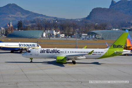 2025 02 08 APT SZG Flughafen Salzburg am Samstag 03.jpg