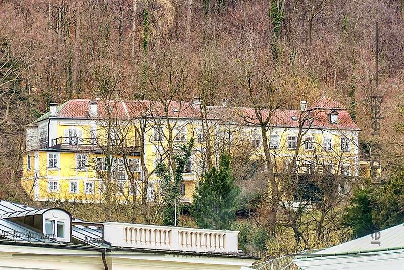 Datei:Paschingerschlössl 2020.jpg