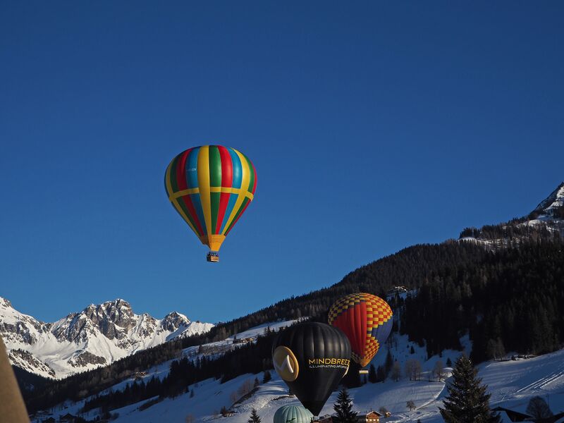 Datei:Filzmoos Ballonwoche 03.jpg
