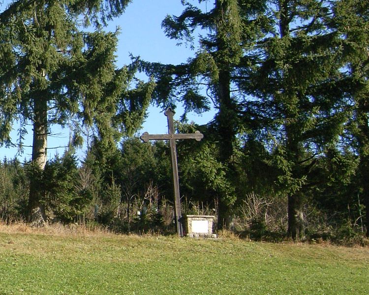 Datei:Heimkehrerkreuz bei Rauschenschwandt.jpg