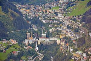 Bad Gastein Zentrum Sommer 2022.jpg