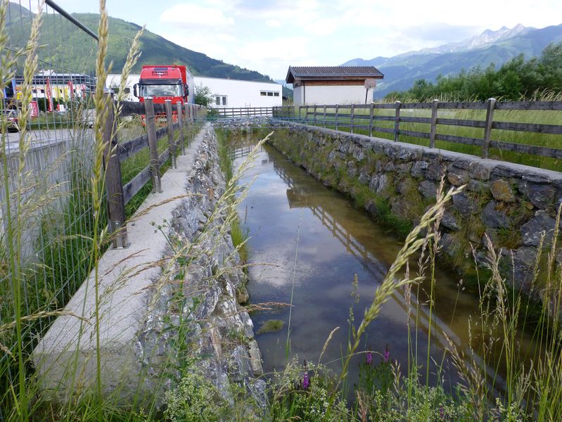 Datei:Bruckbergkanal 5.jpg