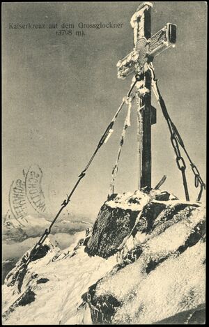 Großglockner Gipfelkreuz 1906.jpg
