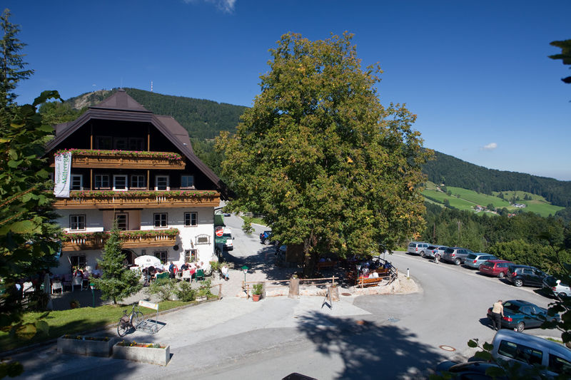 Datei:Mitteregg Alpengasthof 2010.jpg