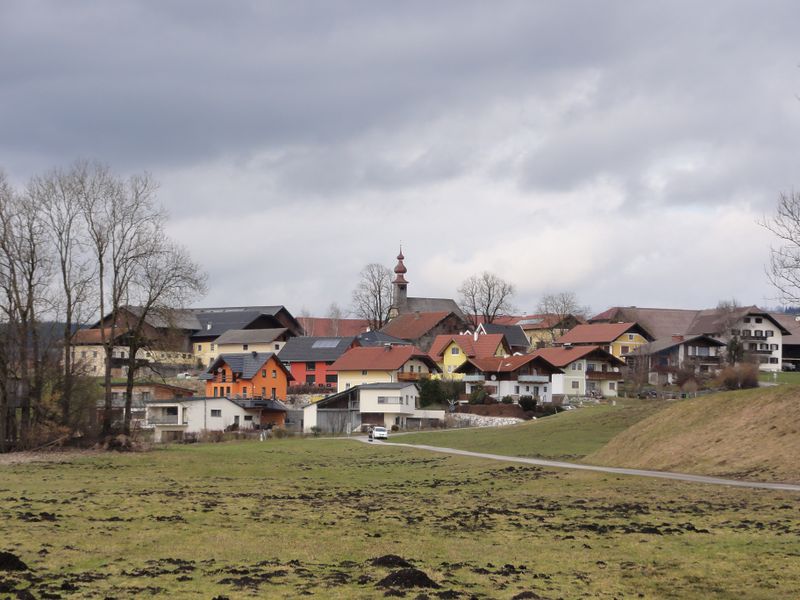 Datei:Weng bei Köstendorf.jpg
