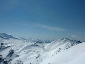 Grossglockner Hochalpenstrasse Schneeraeumung 2013 81.jpg