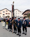 Aufstellung zum Erntedank-Kirchgang.jpg