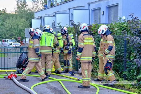 2025 09 02 Feuerwehreinsatz FF Neumarkt am Wallersee Wallbachstraße 05.jpg
