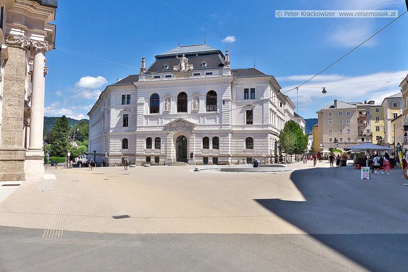 Datei:Kajetanerplatz Sommer 2022 01.jpg