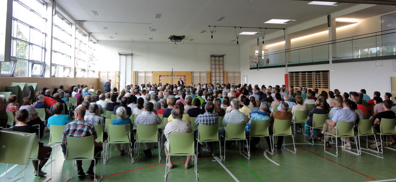 Datei:Informationsveranstaltung zum Thema Füchtlinge in Thalgau.JPG