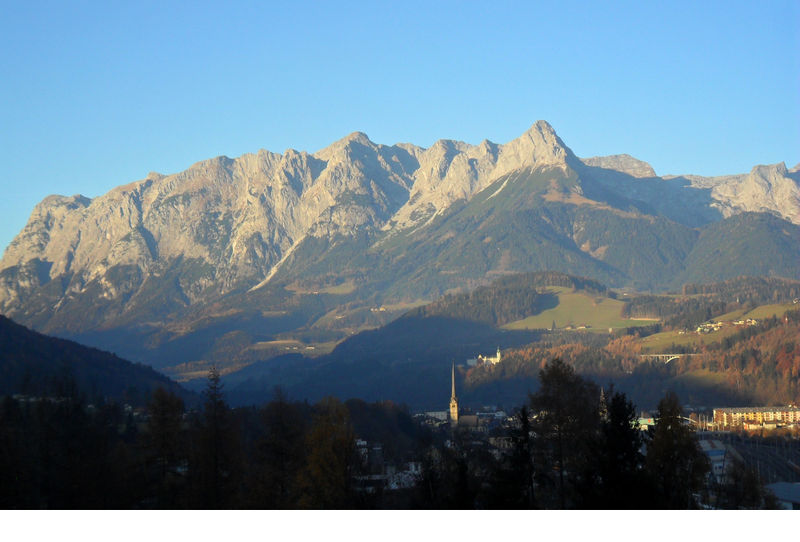 Datei:Bischofshofen mit St.Rupert.jpg
