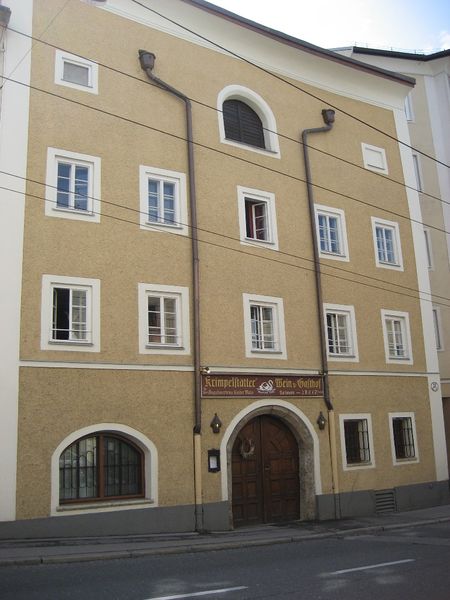 Datei:Gasthof Krimpelstätter (Fassade Müllner Hauptstr. 31).JPG