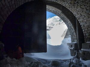 Großglockner Hochalpenstraße Schneeräumung 2017 Nordrampe 36.jpg