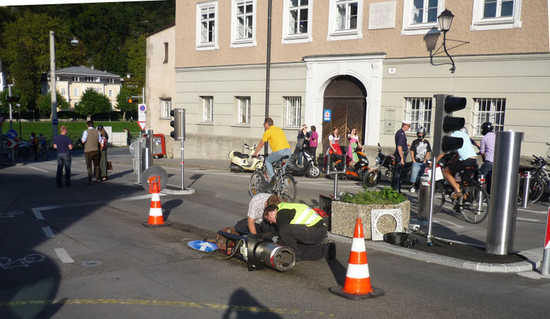Datei:Pollerprobleme beim Michaelstor.jpg