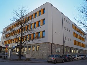 Bischofshofen Neue Mittelschule 02.jpg