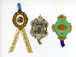 Kokarden Fasching 1871 01.JPG