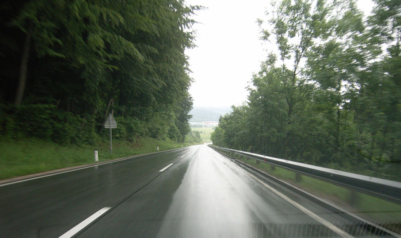 Datei:Russenstraße Autoblick.jpg