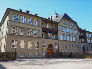 Bischofshofen Mosshammerschule 01.jpg