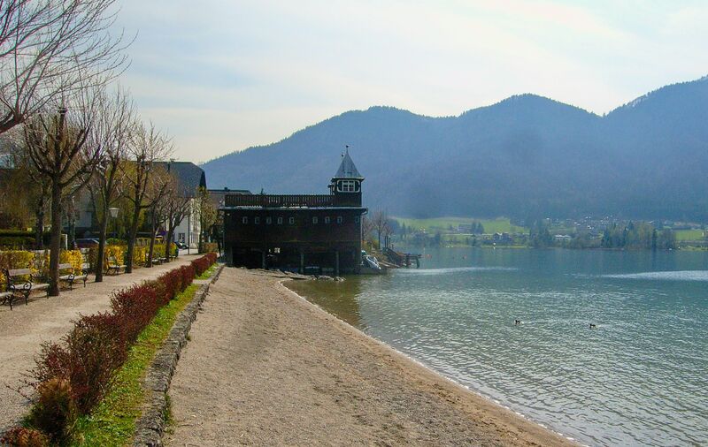 Datei:Seeufer in Fuschl.jpg