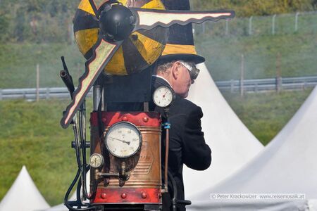 2025 10 03 Legends Grand Prix Salzburgring Abacus Theater NL 14.jpg