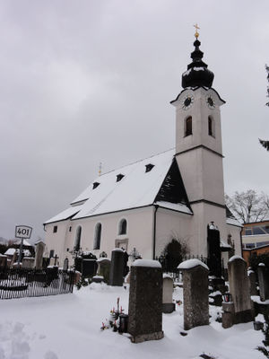 Stadtpfarrkirche Morzg mit Friedhof.jpg