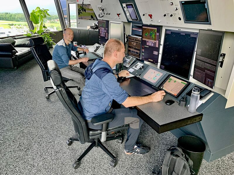 Datei:Tower Salzburg Radar-Lotsen.jpg