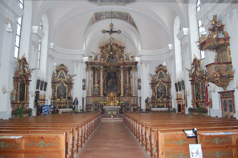 Datei:2007-11-18, Pfarrkirche Thalgau .jpg