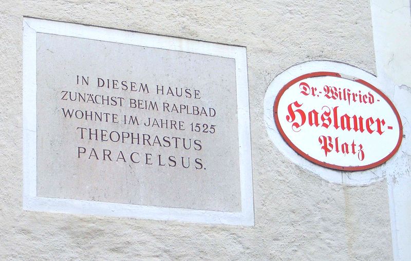 Datei:Dr.- Wilfried-Haslauer-Platz.jpg