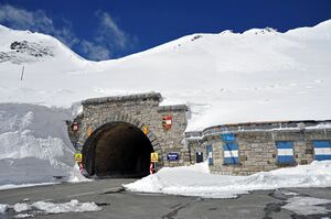 Großglockner Hochalpenstraße Schneeräumung 2016 sonstige 05.jpg