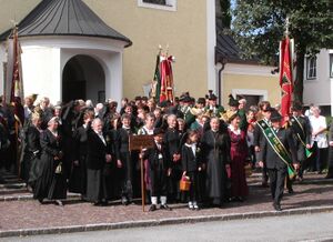 Kopftuchgruppe Thalgau - Festaufstellung 2004.jpg