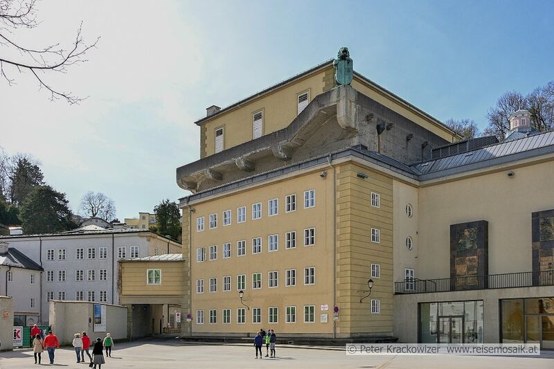 Datei:Bühnenhaus Haus Mozart Salzburg.jpg