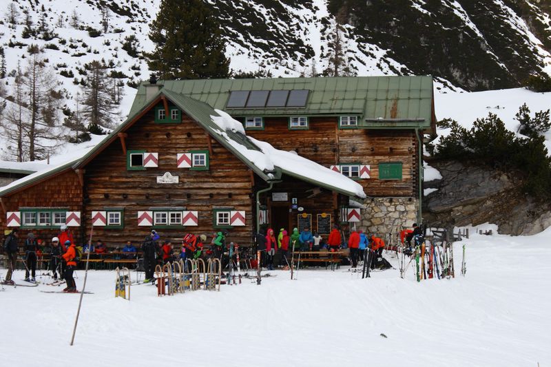 Datei:Südwienerhütte 34206 2014-01-19.jpg