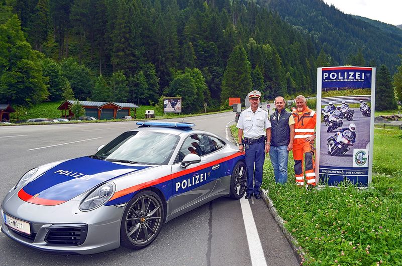 Datei:Grossglockner Hochalpenstraße Polizei.jpg