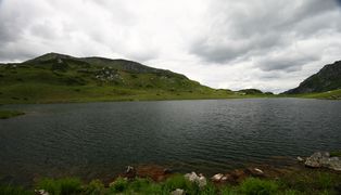 Oberhüttensee 28469 2016-06-28.jpg