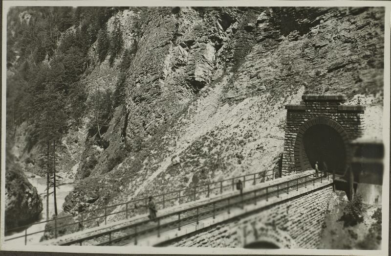 Datei:Tauernbahn Klammbrücke Klamm Tunnel.jpg