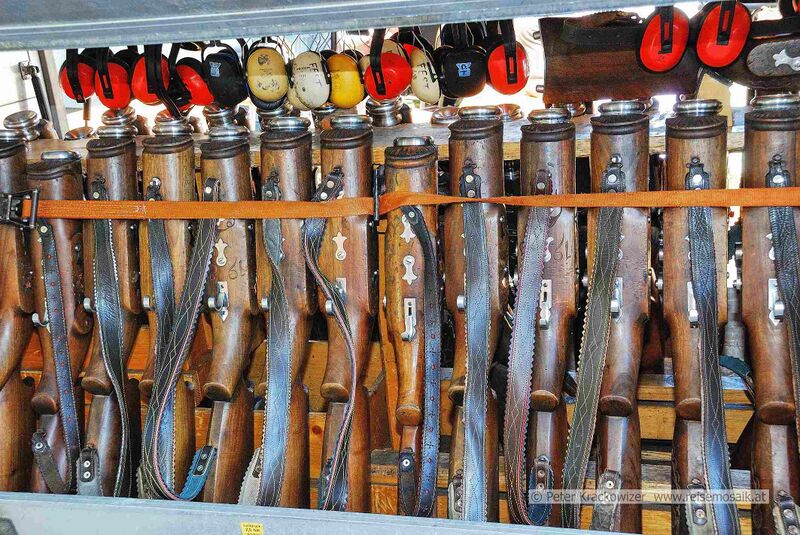 Datei:Bauernherbst 2011 Bad Vigaun Prangerstutzen.jpg